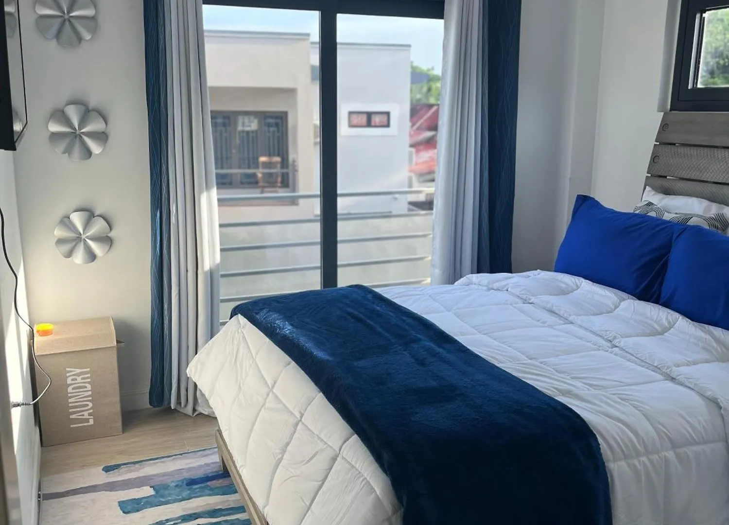 Skyloft Luxora Apts ポートオブスペイン