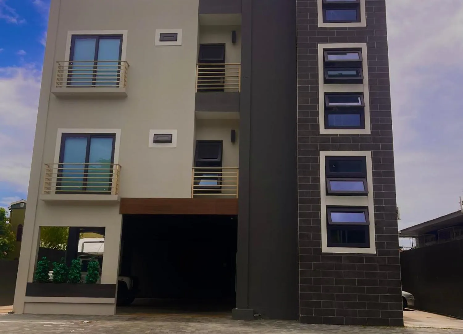 Skyloft Luxora Apts Port of Spain Trinidad och Tobago